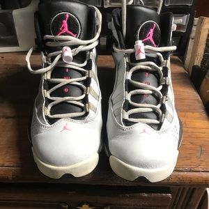 Jordan size 7y shoes